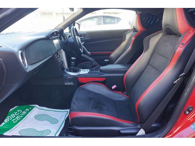 ８６ ＧＴリミテッド　６ＭＴ　後期　１オーナー　ＴＲＤエアロ　ＴＲＤマフラー　ＴＲＤウインドルーバー　ナビＴＶ　Ｂカメラドラレコ　ハーフレザー　クルコン（22枚目）