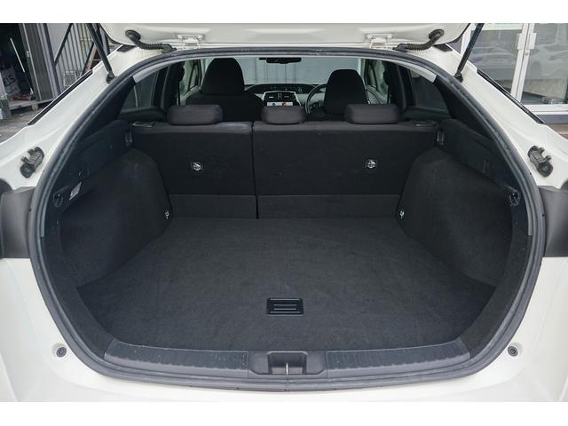 プリウス Sセーフティプラス ツートーン 9インチナビTV Bカメラ ETC 前後ドライブレコーダー クルコン トヨタセーフティ スマートキー(24枚目)