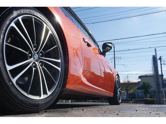 ８６ ＧＴ　ＴＥＩＮ車高調　社外ヘッドライト　ファイバーテール　ナビＴＶ地デジ　Ｂカメラ　ＥＴＣ　スマートキー　横滑り防止　スペアキー　パドルシフト（14枚目）