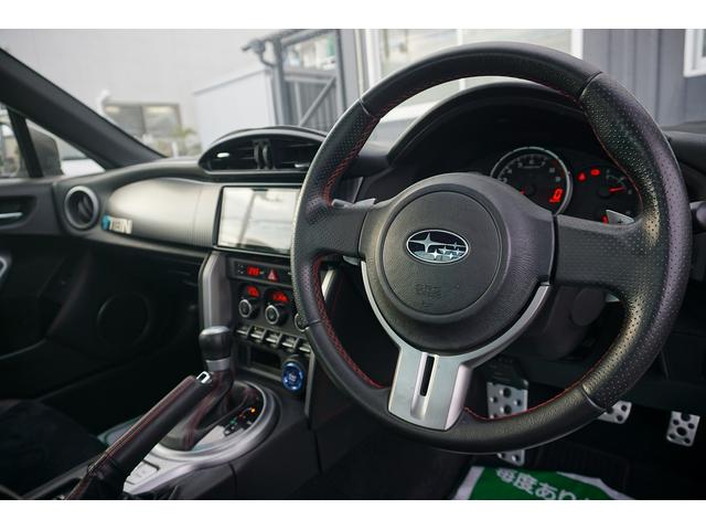 お客様に気持ちよくお車をご覧いただける様、入庫時に室内の特別クリーニングを施工しております。