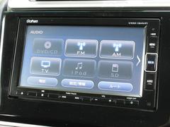 ナビゲーションはギャザズメモリーナビ（ＶＸＭ−１８４ＶＦｉ）を装着しております。ＡＭ、ＦＭ、ＣＤ、ＤＶＤ再生、Ｂｌｕｅｔｏｏｔｈ、フルセグＴＶがご使用いただけます。初めて訪れた場所でも安心ですね！ 6