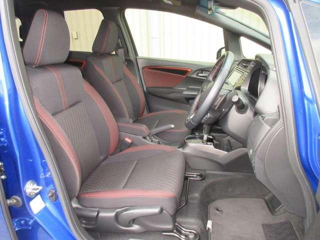 RS ホンダセンシング 当社試乗車 純正メモリーナビBlue(15枚目)