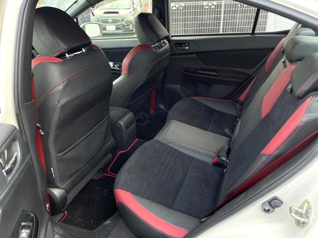 ＷＲＸ　ＳＴＩ ＳＴＩ　タイプＳ　ＳＴＩエアロ　大型リアスポイラー　アドバンスドセイフティパッケージ　ＳＤナビ　バックカメラ　ＥＴＣ　ビルシュタインダンパー　パワーシート　シートヒーター　純正１９インチアルミホイール　ＬＥＤヘッド（24枚目）