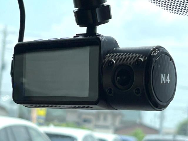 ＧＲヤリス ＲＺ　ハイパフォーマンス　ファースト　エディション　マーブル柄カーボンルーフ　レッドステッチコンビシート　ＨＫＳ車高調　タワーバー　メモリーナビ　バックカメラ　ＥＴＣ　ドライブレコーダー　ＬＥＤヘッドライト　キーレスアクセス　プッシュスタート（8枚目）