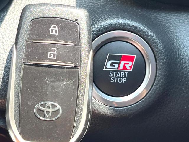 ＧＲヤリス ＲＺ　ハイパフォーマンス　ファースト　エディション　マーブル柄カーボンルーフ　レッドステッチコンビシート　ＨＫＳ車高調　タワーバー　メモリーナビ　バックカメラ　ＥＴＣ　ドライブレコーダー　ＬＥＤヘッドライト　キーレスアクセス　プッシュスタート（44枚目）