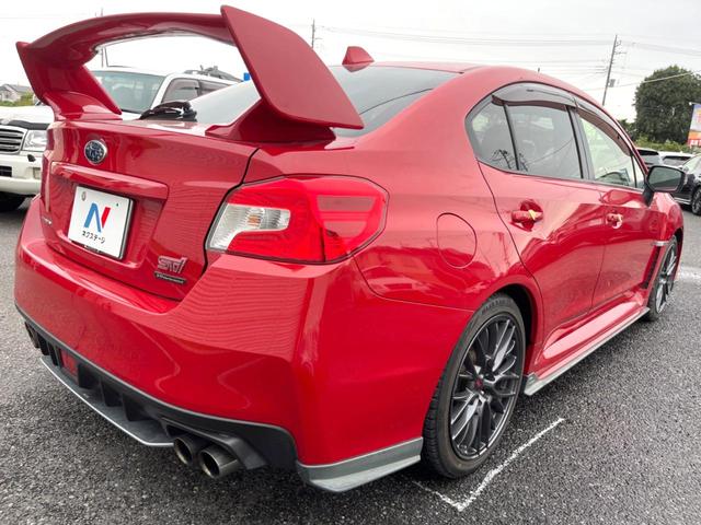 ＷＲＸ ＳＴＩ ＳＴＩ　ＳＴＩフルエアロ　大型リアスポイラー　１８インチＳＴＩアルミホイール　ＬＥＤアクセサリーライナー　純正革巻きステアリング　ＬＥＤヘッドライト　ハーフレザーシート　ターボ　４ＷＤ　６ＭＴ（17枚目）