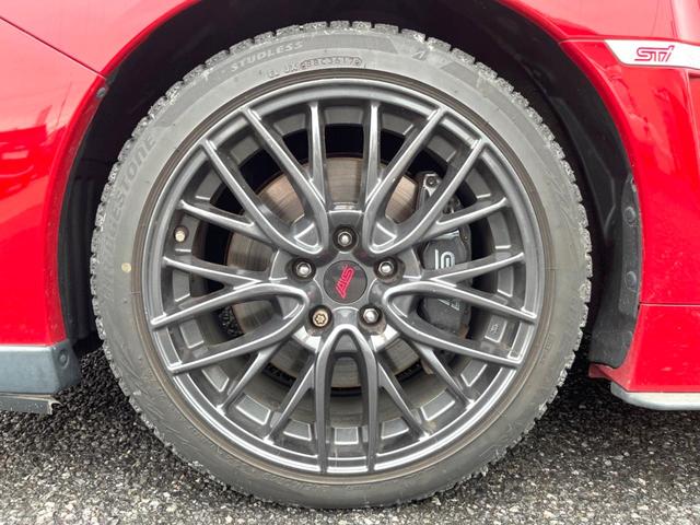 ＷＲＸ ＳＴＩ ＳＴＩ　ＳＴＩフルエアロ　大型リアスポイラー　１８インチＳＴＩアルミホイール　ＬＥＤアクセサリーライナー　純正革巻きステアリング　ＬＥＤヘッドライト　ハーフレザーシート　ターボ　４ＷＤ　６ＭＴ（35枚目）