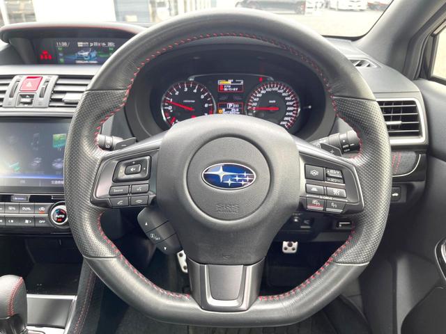 ＷＲＸ Ｓ４ ２．０ＧＴ－Ｓアイサイト　後期Ｄ型　大型リアスポイラー　サンルーフ　ＬＥＤアクセサリーライナー　アドバンスドセイフティ　ＢＩＬＳＴＥＩＮ製ダンパー　革巻きステアリング　純正１８インチアルミ　ＬＥＤヘッド　アイサイトＶｅｒ３（11枚目）