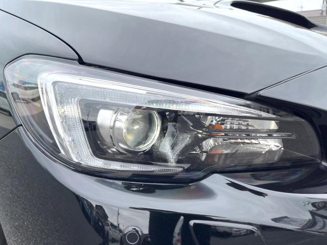 ＷＲＸ Ｓ４ ２．０ＧＴ－Ｓアイサイト　後期Ｄ型　大型リアスポイラー　サンルーフ　ＬＥＤアクセサリーライナー　アドバンスドセイフティ　ＢＩＬＳＴＥＩＮ製ダンパー　革巻きステアリング　純正１８インチアルミ　ＬＥＤヘッド　アイサイトＶｅｒ３（12枚目）