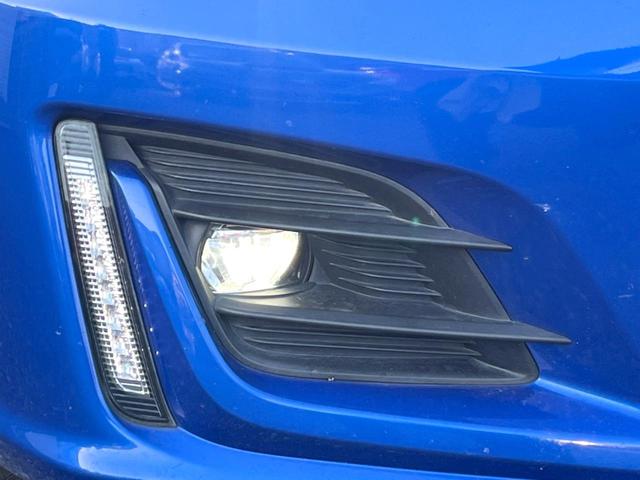 ＢＲＺ ＧＴ　Ｅ型　純正ナビ　バックカメラ　ＥＴＣ　リアスポイラー　ブレンボ製ブレーキ　ＳＡＣＨＳ製ダンパー　シートヒーター　アルカンターラコンビシート　ＬＥＤヘッド　スマートキー　純正１７インチアルミホイール（5枚目）