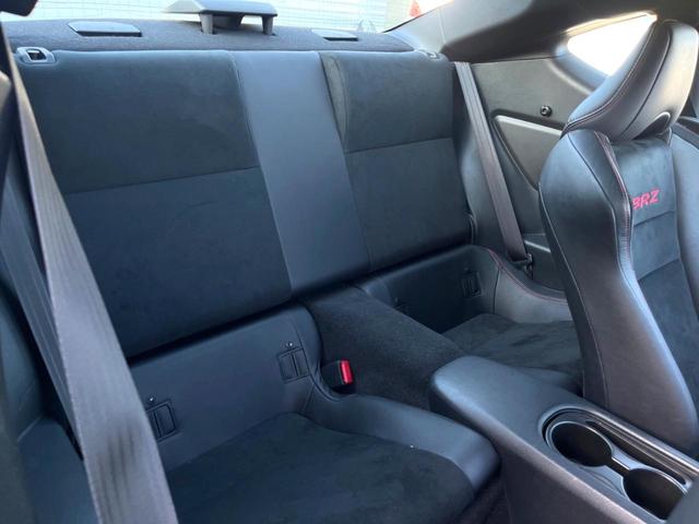 ＢＲＺ ＧＴ　Ｅ型　純正ナビ　バックカメラ　ＥＴＣ　リアスポイラー　ブレンボ製ブレーキ　ＳＡＣＨＳ製ダンパー　シートヒーター　アルカンターラコンビシート　ＬＥＤヘッド　スマートキー　純正１７インチアルミホイール（9枚目）