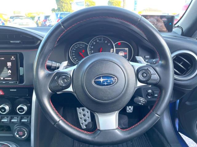 ＢＲＺ ＧＴ　Ｅ型　純正ナビ　バックカメラ　ＥＴＣ　リアスポイラー　ブレンボ製ブレーキ　ＳＡＣＨＳ製ダンパー　シートヒーター　アルカンターラコンビシート　ＬＥＤヘッド　スマートキー　純正１７インチアルミホイール（11枚目）