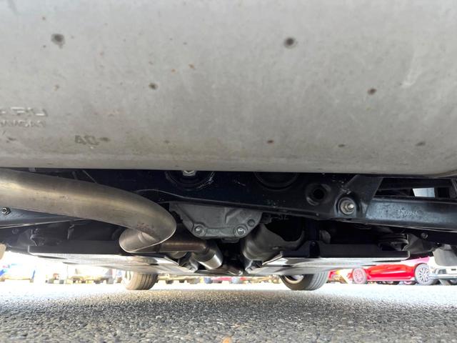 ＢＲＺ ＧＴ　Ｅ型　純正ナビ　バックカメラ　ＥＴＣ　リアスポイラー　ブレンボ製ブレーキ　ＳＡＣＨＳ製ダンパー　シートヒーター　アルカンターラコンビシート　ＬＥＤヘッド　スマートキー　純正１７インチアルミホイール（19枚目）