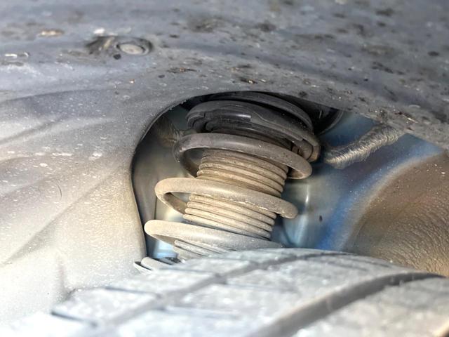 ＢＲＺ ＧＴ　Ｅ型　純正ナビ　バックカメラ　ＥＴＣ　リアスポイラー　ブレンボ製ブレーキ　ＳＡＣＨＳ製ダンパー　シートヒーター　アルカンターラコンビシート　ＬＥＤヘッド　スマートキー　純正１７インチアルミホイール（20枚目）