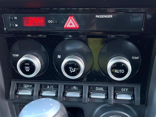 ＢＲＺ ＧＴ　Ｅ型　純正ナビ　バックカメラ　ＥＴＣ　リアスポイラー　ブレンボ製ブレーキ　ＳＡＣＨＳ製ダンパー　シートヒーター　アルカンターラコンビシート　ＬＥＤヘッド　スマートキー　純正１７インチアルミホイール（22枚目）