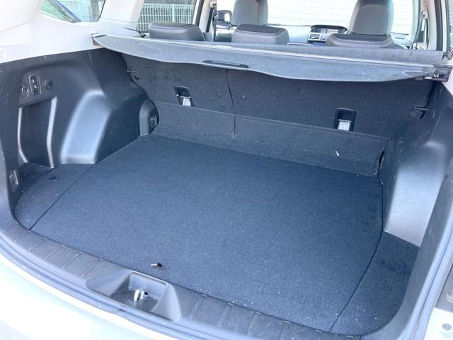 フォレスター Ｓ－リミテッド　ルーフレール　純正ナビ　バックカメラ　ＥＴＣ　ドライブレコーダー　純正１８インチアルミホイール　合皮コンビシート　パワーシート　シートヒーター　スマートキー　オートライト　アイサイトＶｅｒ２（10枚目）