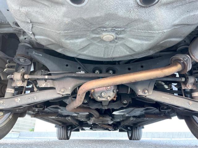 フォレスター Ｓ－リミテッド　ルーフレール　純正ナビ　バックカメラ　ＥＴＣ　ドライブレコーダー　純正１８インチアルミホイール　合皮コンビシート　パワーシート　シートヒーター　スマートキー　オートライト　アイサイトＶｅｒ２（19枚目）