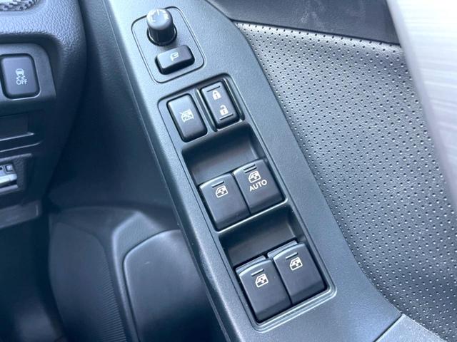 フォレスター Ｓ－リミテッド　ルーフレール　純正ナビ　バックカメラ　ＥＴＣ　ドライブレコーダー　純正１８インチアルミホイール　合皮コンビシート　パワーシート　シートヒーター　スマートキー　オートライト　アイサイトＶｅｒ２（31枚目）