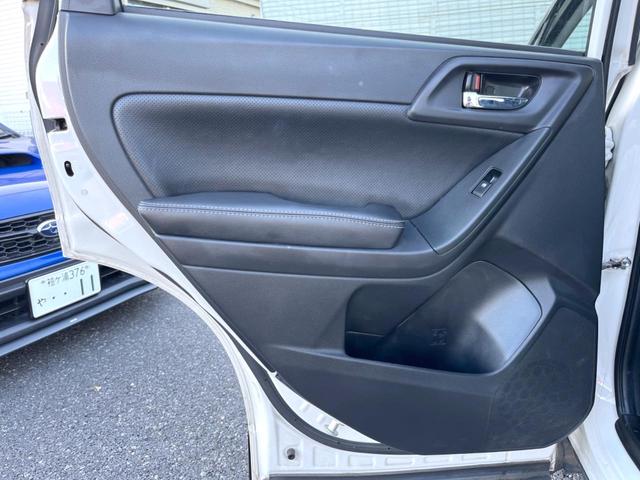 フォレスター Ｓ－リミテッド　ルーフレール　純正ナビ　バックカメラ　ＥＴＣ　ドライブレコーダー　純正１８インチアルミホイール　合皮コンビシート　パワーシート　シートヒーター　スマートキー　オートライト　アイサイトＶｅｒ２（33枚目）