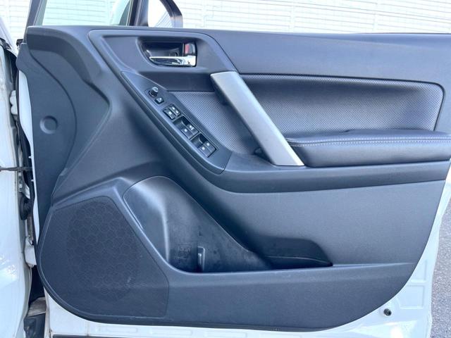 フォレスター Ｓ－リミテッド　ルーフレール　純正ナビ　バックカメラ　ＥＴＣ　ドライブレコーダー　純正１８インチアルミホイール　合皮コンビシート　パワーシート　シートヒーター　スマートキー　オートライト　アイサイトＶｅｒ２（34枚目）