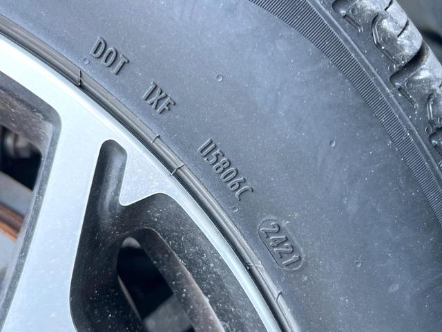 フォレスター Ｓ－リミテッド　ルーフレール　純正ナビ　バックカメラ　ＥＴＣ　ドライブレコーダー　純正１８インチアルミホイール　合皮コンビシート　パワーシート　シートヒーター　スマートキー　オートライト　アイサイトＶｅｒ２（43枚目）