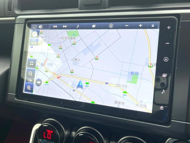 GR86 RZ 純正ナビ バックカメラ ETC ドライブレコーダー リアビークルディテクション 純正18インチアルミホイール ウルトラスエードコンビシート シートヒーター スマートキー LEDヘッドライト(3枚目)