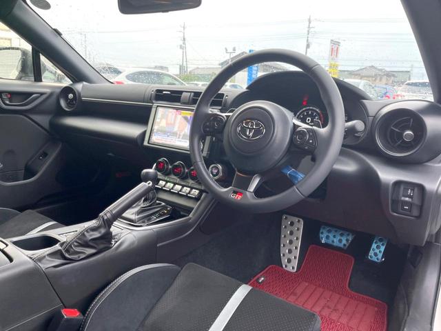 GR86 RZ 純正ナビ バックカメラ ETC ドライブレコーダー リアビークルディテクション 純正18インチアルミホイール ウルトラスエードコンビシート シートヒーター スマートキー LEDヘッドライト(27枚目)