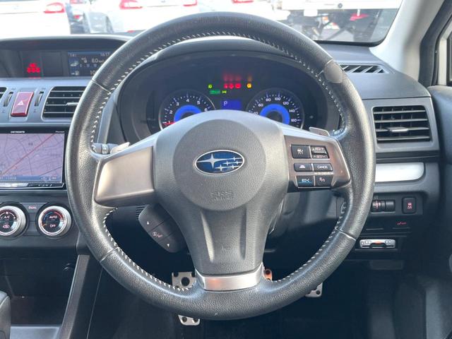 ＸＶハイブリッド ２．０ｉ－Ｌ　アイサイト　ブラックレザーセレクション　ルーフレール　ＳＤナビ　バックカメラ　ＥＴＣ　ドライブレコーダー　ＨＩＤヘッドライト　純正１７インチアルミホイール　パワーシート　キーレスアクセス　プッシュスタート（11枚目）