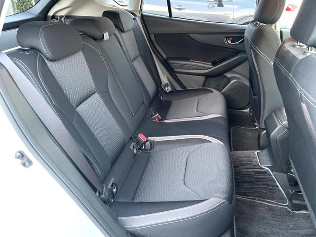 インプレッサスポーツ １．６ｉ－Ｌアイサイト　Ｓスタイル　ＳＴＩスポイラー　純正ＳＤナビ　バックカメラ　ＥＴＣ　ドライブレコーダー　キーレスアクセス　プッシュスタート　ＬＥＤヘッドライト　純正１６インチアルミホイール　クリアビューパック　オートエアコン（9枚目）