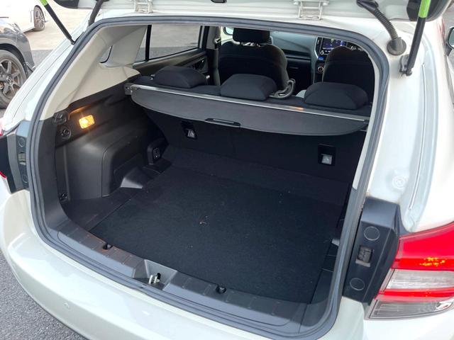 インプレッサスポーツ １．６ｉ－Ｌアイサイト　Ｓスタイル　ＳＴＩスポイラー　純正ＳＤナビ　バックカメラ　ＥＴＣ　ドライブレコーダー　キーレスアクセス　プッシュスタート　ＬＥＤヘッドライト　純正１６インチアルミホイール　クリアビューパック　オートエアコン（10枚目）