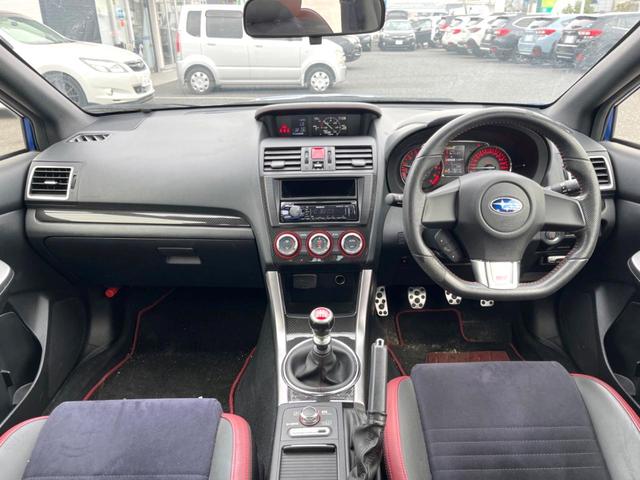 ＷＲＸ ＳＴＩ ＳＴＩ　タイプＳ　ＳＴＩタワーバー　大型リアスポイラー　ＢＢＳ製アルミホイール　ビルシュタインダンパー　オールウェザーパック　ＥＴＣ　ＬＥＤヘッドライト　キーレスアクセス　プッシュスタート　デュアルオートエアコン（2枚目）