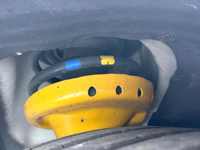 レヴォーグ 2.0GTアイサイト Vスポーツ STIエアロ ナビ バックカメラ ETC アイサイトセイフティプラス 純正18インチアルミホイール ビルシュタインダンパー LEDヘッドライト パワーシート シートヒーター スマートキー(20枚目)