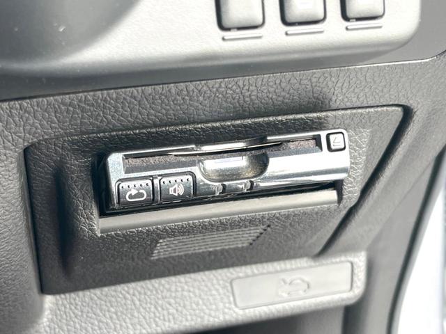 ＷＲＸ　ＳＴＩ ＳＴＩ　タイプＳ　大型リアスポイラー　前席メモリー機能付レザーシート　ＧＰ　ＳＰＯＲＴＳマフラー　ＨＫＳ車高調　ＬＥＤアクセサリーライナー　ＡＤＶＡＮ　Ｒａｃｉｎｇ製１８インチアルミホイール　ターボ　４ＷＤ（7枚目）