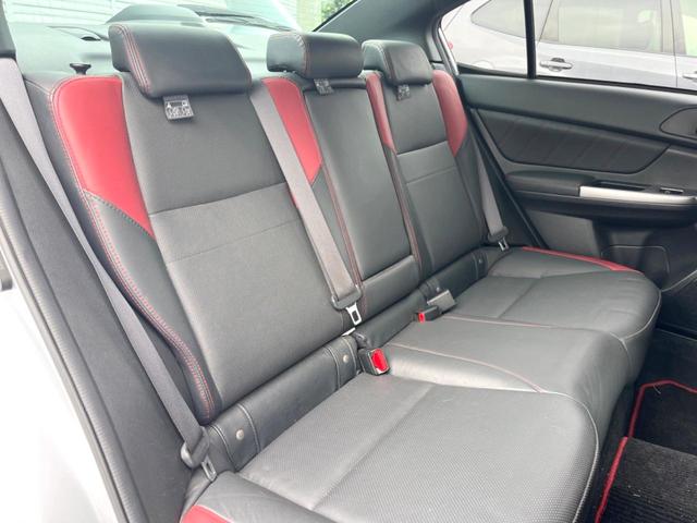 ＷＲＸ　ＳＴＩ ＳＴＩ　タイプＳ　大型リアスポイラー　前席メモリー機能付レザーシート　ＧＰ　ＳＰＯＲＴＳマフラー　ＨＫＳ車高調　ＬＥＤアクセサリーライナー　ＡＤＶＡＮ　Ｒａｃｉｎｇ製１８インチアルミホイール　ターボ　４ＷＤ（9枚目）