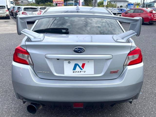 ＷＲＸ　ＳＴＩ ＳＴＩ　タイプＳ　大型リアスポイラー　前席メモリー機能付レザーシート　ＧＰ　ＳＰＯＲＴＳマフラー　ＨＫＳ車高調　ＬＥＤアクセサリーライナー　ＡＤＶＡＮ　Ｒａｃｉｎｇ製１８インチアルミホイール　ターボ　４ＷＤ（15枚目）