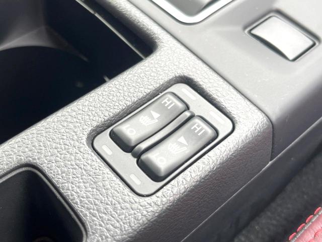 ＷＲＸ　Ｓ４ ＳＴＩスポーツアイサイト　後期Ｇ型　ＬＥＤアクセサリーライナー　ＢＩＬＳＴＥＩＮ製ダンパー　アイサイトセイフティ＋　ＲＥＣＡＲＯシート　純正１８インチアルミ　革巻きステアリング　ＬＥＤヘッド　純正８型ナビ　アイサイトＶｅｒ３（7枚目）