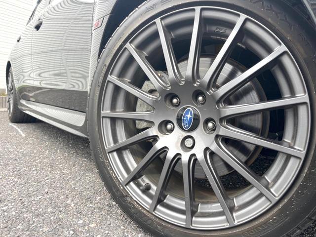 ＷＲＸ　Ｓ４ ＳＴＩスポーツアイサイト　後期Ｇ型　ＬＥＤアクセサリーライナー　ＢＩＬＳＴＥＩＮ製ダンパー　アイサイトセイフティ＋　ＲＥＣＡＲＯシート　純正１８インチアルミ　革巻きステアリング　ＬＥＤヘッド　純正８型ナビ　アイサイトＶｅｒ３（13枚目）