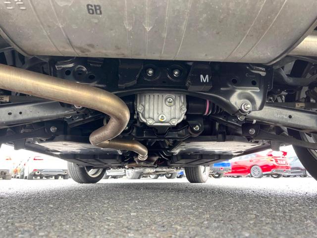 クロストレック リミテッド　純正オプションフロントグリル　ＬＥＤアクセサリーライナー　１１．６インチナビ　マルチテレインモニター　ステアリングヒーター　シートヒーター　シートメモリー　パドルシフト　アイサイト（19枚目）