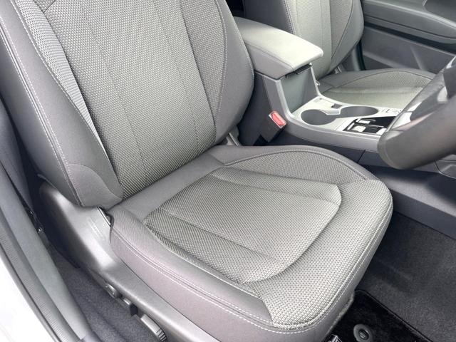 クロストレック リミテッド　純正オプションフロントグリル　ＬＥＤアクセサリーライナー　１１．６インチナビ　マルチテレインモニター　ステアリングヒーター　シートヒーター　シートメモリー　パドルシフト　アイサイト（41枚目）