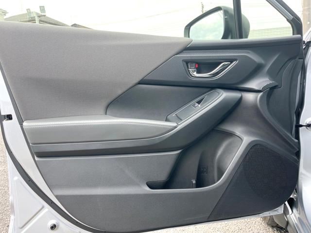 クロストレック リミテッド　純正オプションフロントグリル　ＬＥＤアクセサリーライナー　１１．６インチナビ　マルチテレインモニター　ステアリングヒーター　シートヒーター　シートメモリー　パドルシフト　アイサイト（42枚目）