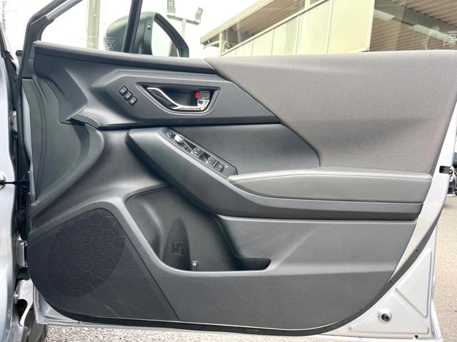 クロストレック リミテッド　純正オプションフロントグリル　ＬＥＤアクセサリーライナー　１１．６インチナビ　マルチテレインモニター　ステアリングヒーター　シートヒーター　シートメモリー　パドルシフト　アイサイト（43枚目）