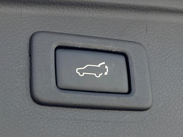 レガシィアウトバック リミテッド C型 ルーフレール 純正8型ナビ LEDアクセサリーライナー パワーバックドア 黒革シート シートメモリー レーダークルーズ LEDヘッドライト 純正18インチアルミ 革巻きステアリング スマートキー(5枚目)