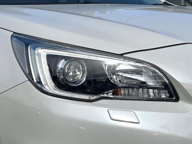 レガシィアウトバック リミテッド C型 ルーフレール 純正8型ナビ LEDアクセサリーライナー パワーバックドア 黒革シート シートメモリー レーダークルーズ LEDヘッドライト 純正18インチアルミ 革巻きステアリング スマートキー(12枚目)