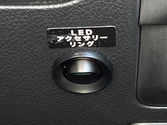 レガシィアウトバック リミテッド C型 ルーフレール 純正8型ナビ LEDアクセサリーライナー パワーバックドア 黒革シート シートメモリー レーダークルーズ LEDヘッドライト 純正18インチアルミ 革巻きステアリング スマートキー(29枚目)