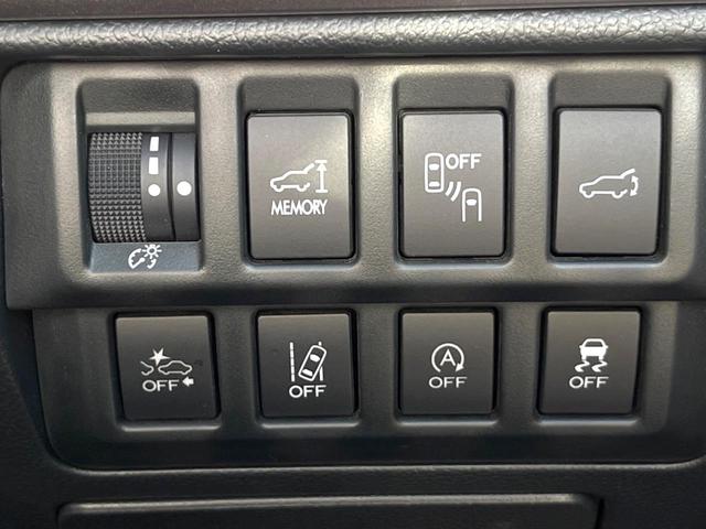 レガシィアウトバック リミテッド C型 ルーフレール 純正8型ナビ LEDアクセサリーライナー パワーバックドア 黒革シート シートメモリー レーダークルーズ LEDヘッドライト 純正18インチアルミ 革巻きステアリング スマートキー(30枚目)