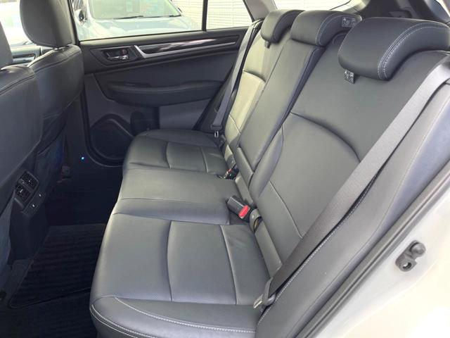 レガシィアウトバック リミテッド C型 ルーフレール 純正8型ナビ LEDアクセサリーライナー パワーバックドア 黒革シート シートメモリー レーダークルーズ LEDヘッドライト 純正18インチアルミ 革巻きステアリング スマートキー(39枚目)