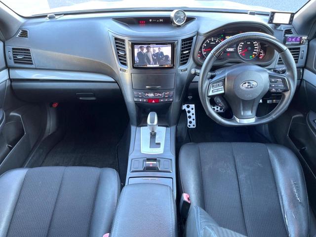 レガシィツーリングワゴン 2.0GT DIT スペックBアイサイト 4WD ターボ エアロ バックカメラ 衝突被害軽減システム レーダークルーズ ハーフレザーシート パワーシート スマートキー HIDヘッド ETC 車線逸脱警報 オートライト デュアルエアコン(2枚目)