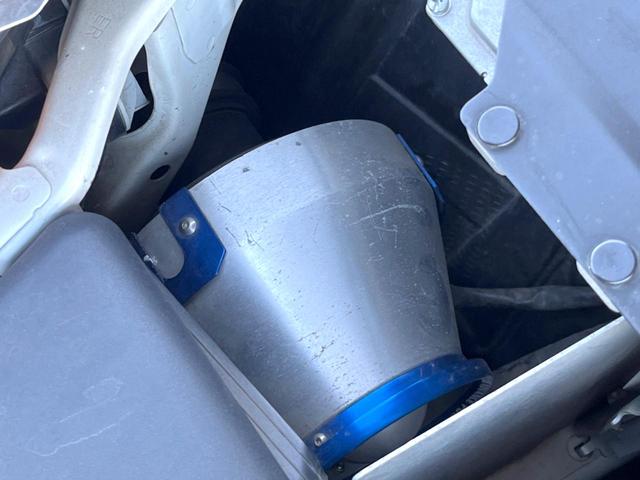 レガシィツーリングワゴン 2.0GT DIT スペックBアイサイト 4WD ターボ エアロ バックカメラ 衝突被害軽減システム レーダークルーズ ハーフレザーシート パワーシート スマートキー HIDヘッド ETC 車線逸脱警報 オートライト デュアルエアコン(23枚目)