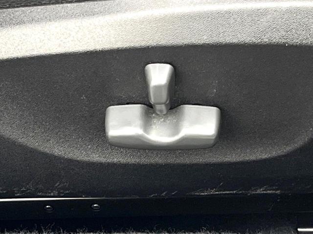 インプレッサ 1.5i-S リミテッド プレミアムパッケージ ナビ バックカメラ ハーフレザーシート パワーシート スマートキー HIDヘッド ETC デュアルエアコン 純正16インチアルミ Bluetooth CD DVD再生 地デジ(6枚目)