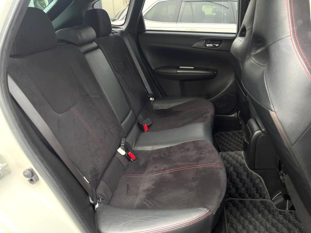 インプレッサ 1.5i-S リミテッド プレミアムパッケージ ナビ バックカメラ ハーフレザーシート パワーシート スマートキー HIDヘッド ETC デュアルエアコン 純正16インチアルミ Bluetooth CD DVD再生 地デジ(9枚目)